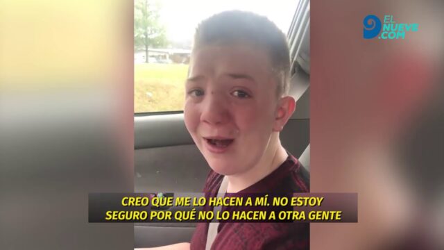 Un estudiante de Estados Unidos que sufre bullying y que narra a su mamá las atrocidades que sufre.
