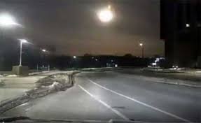 Bola de fuego ilumina cielo de Míchigan