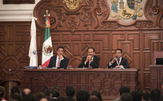 Candidatos a la Gubernatura presentan sus propuestas al Consejo Universitario