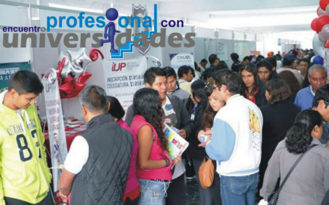 Universidades ofrecerán más de 4 mil becas en el zócalo de Tlaxcalteca