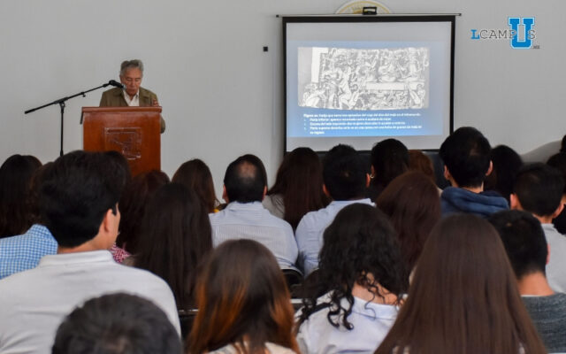 UDLAP recibe la visita del historiador mexicano Enrique Florescano
