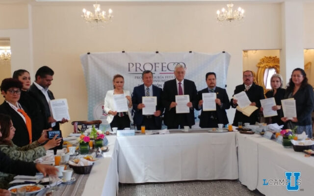 Universidades Poblanas firman convenio con Delegación de PROFECO