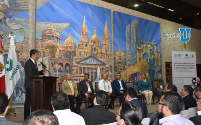 CONALEP forma jóvenes reflexivos, emprendedores y transformadores sociales: Enrique Kú Herrera.