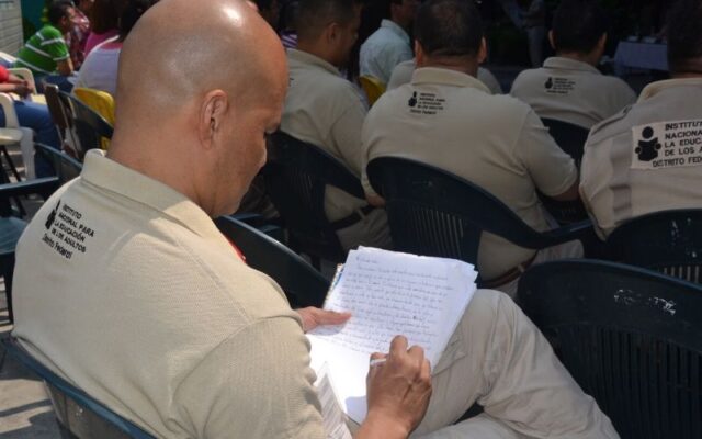 Más de 15 mil personas en centros de readaptación social y tutelares del país, cursan educación básica por parte del INEA