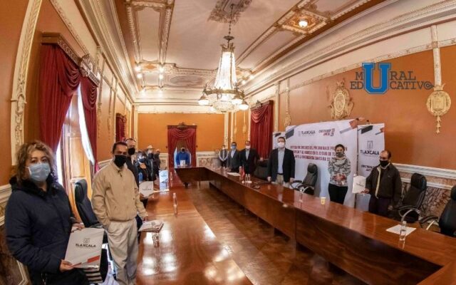 Entrega Marco Mena Créditos de 41.3 MDP a Mipymes, Para Conservar Más De 5 Mil Empleos