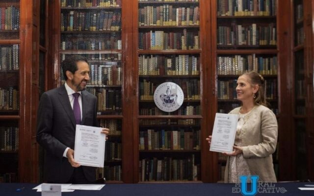 Refrenda Beatriz Gutiérrez Müller su compromiso por la universidad libre, autónoma, laica, gratuita y de calidad