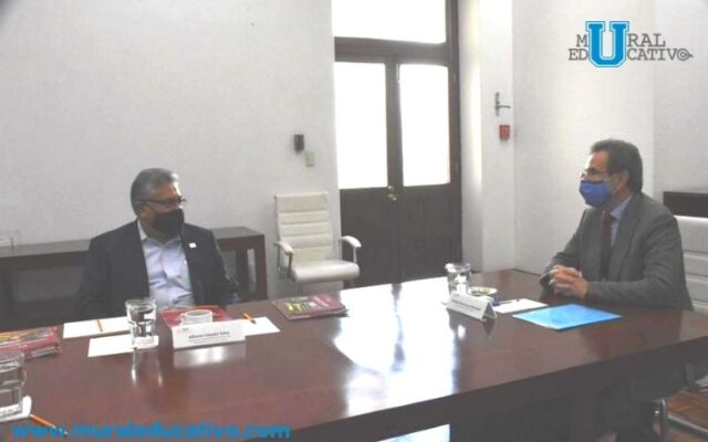 Analizan Esteban Moctezuma Barragán y líder nacional del SNTE condiciones del magisterio en la pandemia