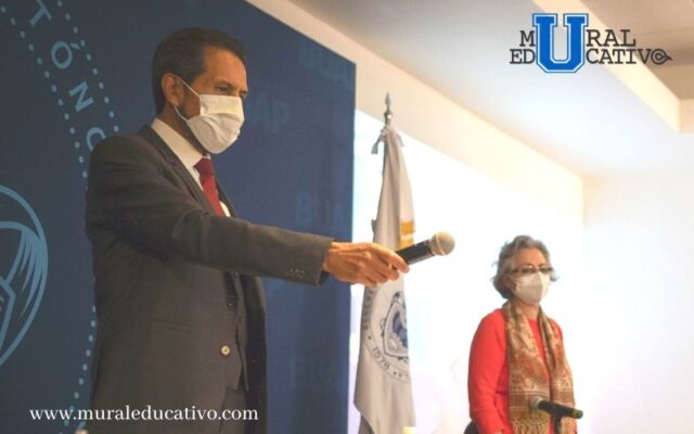 El rector de la BUAP Alfonso Esparza, descartó participar en el proceso electoral 2021