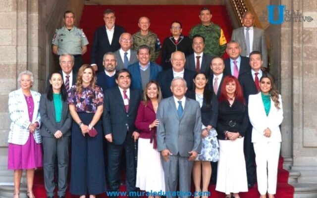 Se reúne el presidente de México con Lorena Cuellar, gobernadora electa de Tlaxcala y 15 mandatarios electos y en funciones