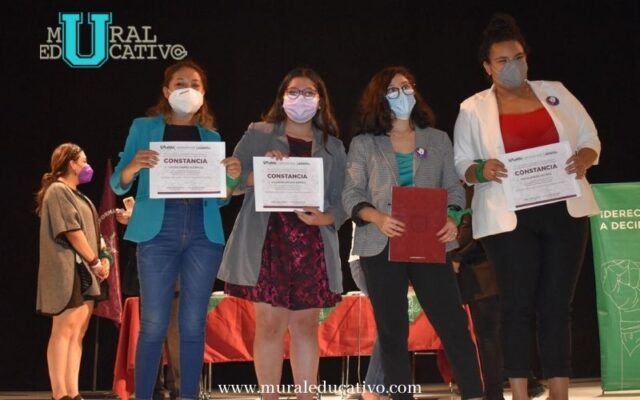 Ayuntamiento de Puebla realiza conversatorio con organizaciones feministas