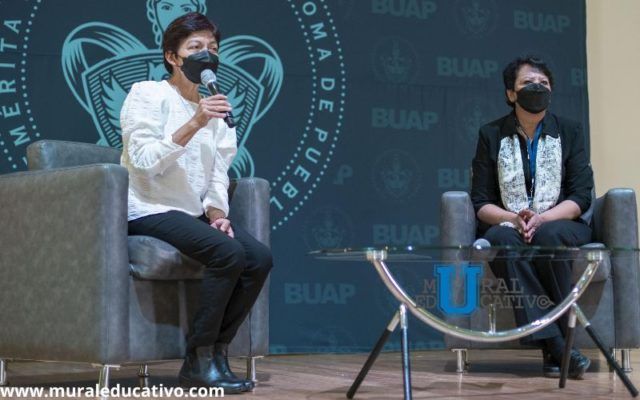 Inaugura la Rectora Lilia Cedillo Ramírez curso de capacitación en materia de compra de bienes y servicios