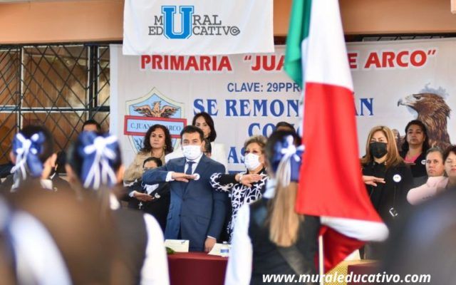 Reconoce Salvador Santos Cedillo Al Colegio Juana De Arco Por Sus 100 Años De Historia