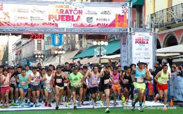 Fiesta deportiva reúne a 20 mil personas en el Maratón de Puebla 2025