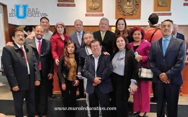 Periodistas de ASPEC reciben reconocimiento por años de trabajo del Club Primera Plana