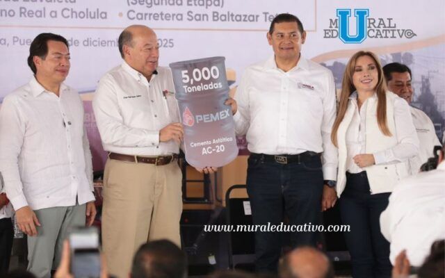 Por combate eficaz al huachicol, PEMEX aumenta donación de materiales para pavimentación en Puebla