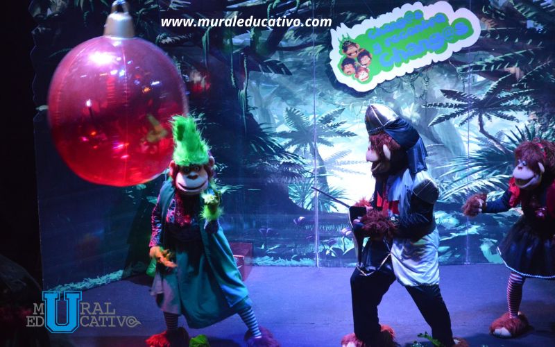 Invita Gobierno de la Ciudad a disfrutar la obra “César y el monstruo de la Navidad” en el Zócalo