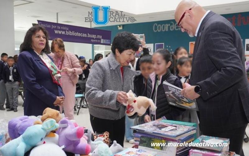 La Rectora de la BUAP participa en la campaña “Regala una sonrisa”