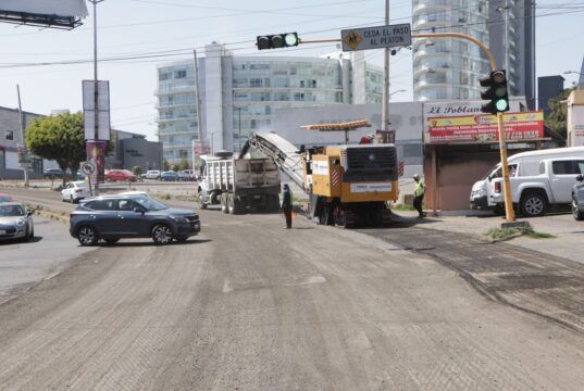 Gobierno de Puebla intensifica rehabilitación en 24 Sur y Bulevar Niño Poblano