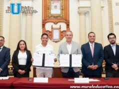 Firma Pepe Chedraui hermanamiento entre Puebla capital y Huatulco