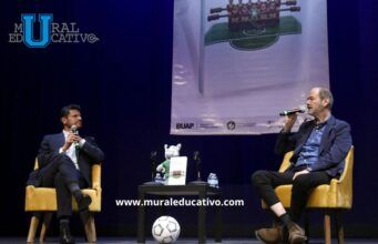 Presenta Juan Villoro “Los héroes numerados” en el Teatro del CCU BUAP