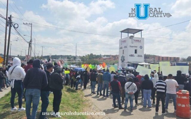 Denuncian familiares de internos del CERESO San Miguel, cobros y extorsiones.