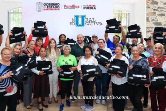 Puebla Lista Para Las Olimpiadas De Oro 2026; Ceci Arellano Entrega Uniformes A Delegación Estatal