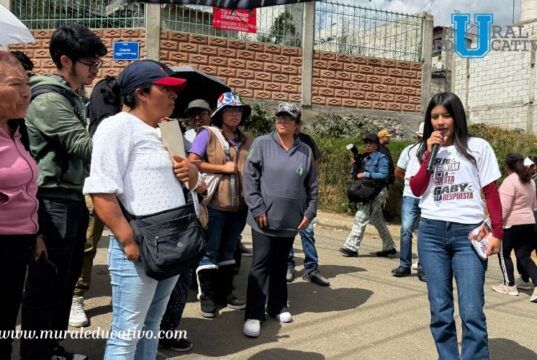 Gaby “La Bonita” Sánchez camina La Resurrección promocionando su pelea por Puebla
