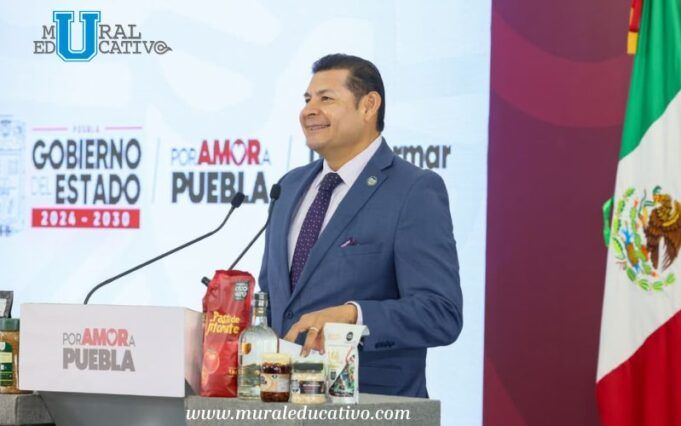 Renuncian funcionarios estatales